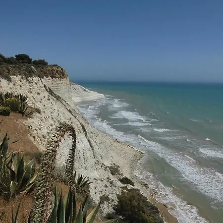 Le 4 Stagioni Sul Viale, Belvedere Di Frühstückspension 2*