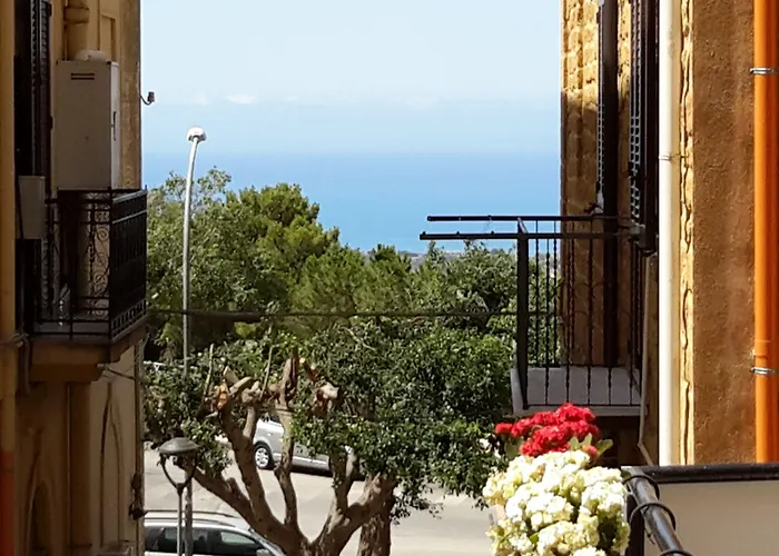 Le 4 Stagioni Bed & Breakfast 2*