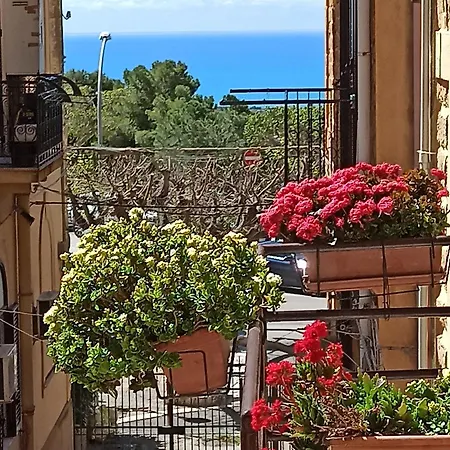 Le 4 Stagioni Sul Viale, Belvedere Di