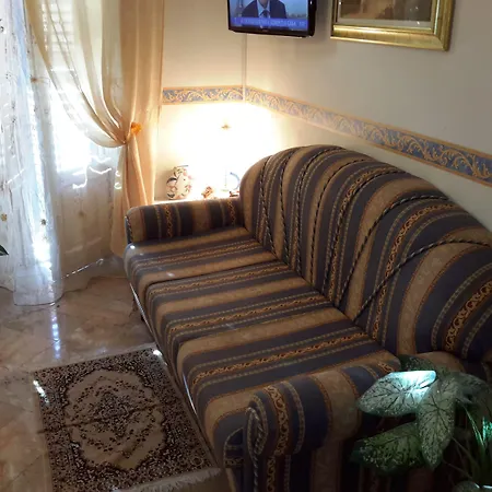 Le 4 Stagioni Bed and breakfast 2*