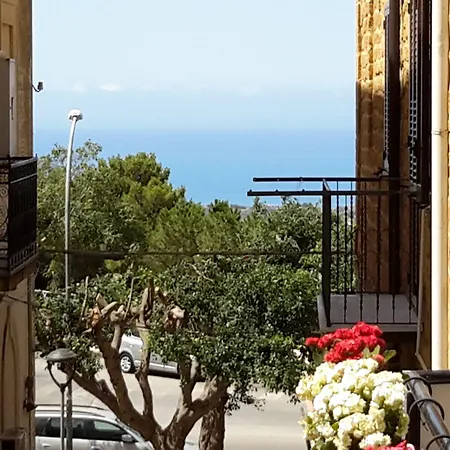 Le 4 Stagioni Bed & Breakfast 2*