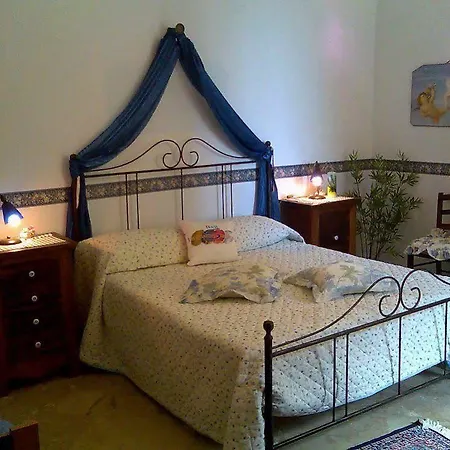 Le 4 Stagioni Sul Viale, Belvedere Di 2* Агрідженто