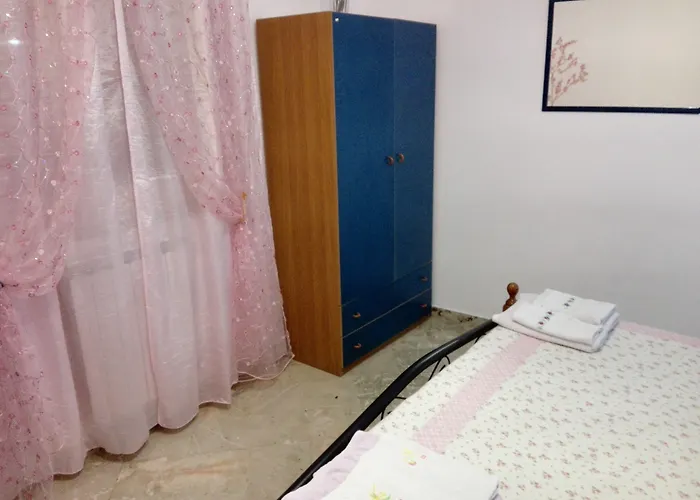 Le 4 Stagioni Bed & Breakfast 2*